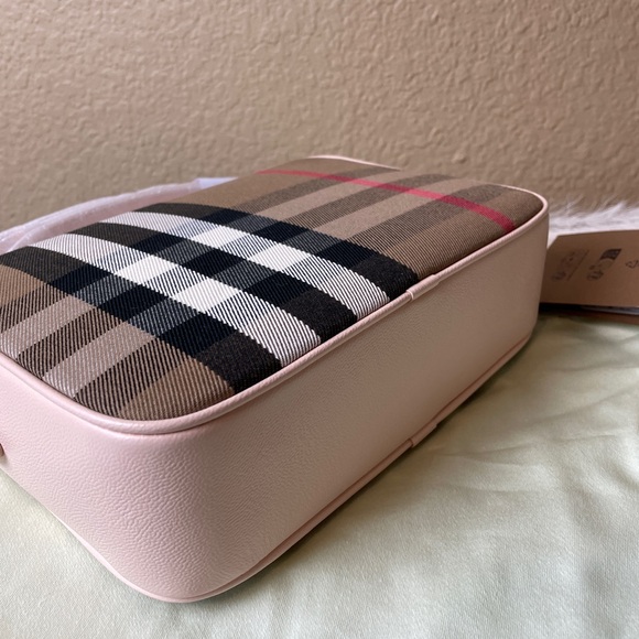 - Burberry check print Crossbody bag brand new tag medium - Picture 5 of 6
